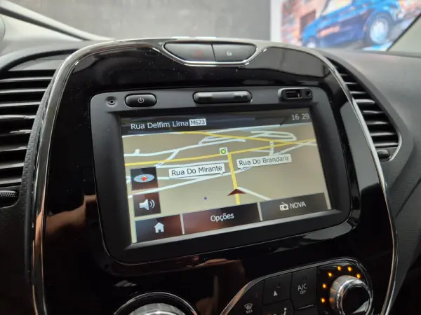 Renault Captur ENERGY TCe 120 EDC Intens 27