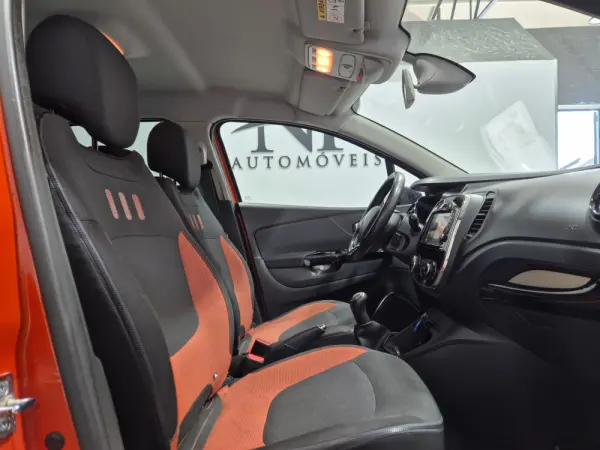 Renault Captur 1.5 dCi Exclusive 9
