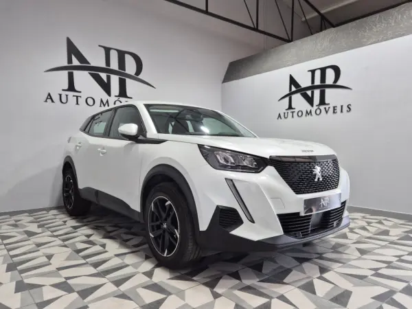 Peugeot 2008 1.5 BlueHDi Active 5