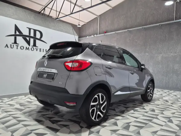 Renault Captur ENERGY TCe 120 EDC Intens 4