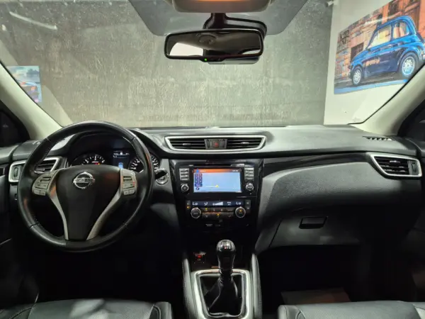 Nissan Qashqai 1.5 dCi Tekna Premium 16