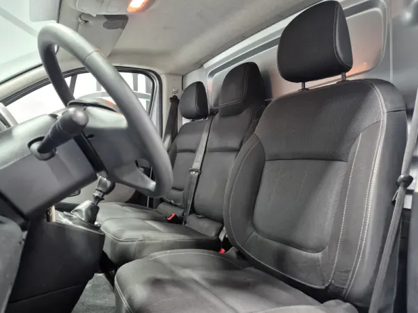 Renault Trafic 1.6 dCi L1H1 1.0T 8