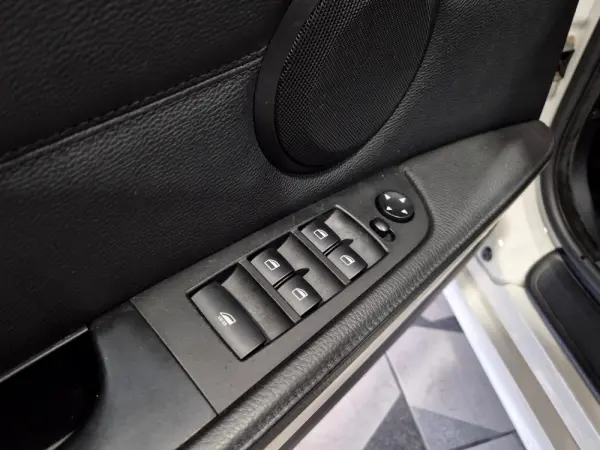 BMW 320 i Cabrio 39