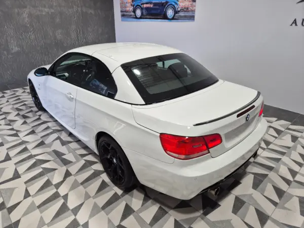 BMW 320 i Cabrio 8