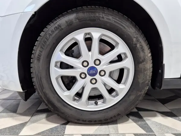 Ford Transit Connect Outro 7