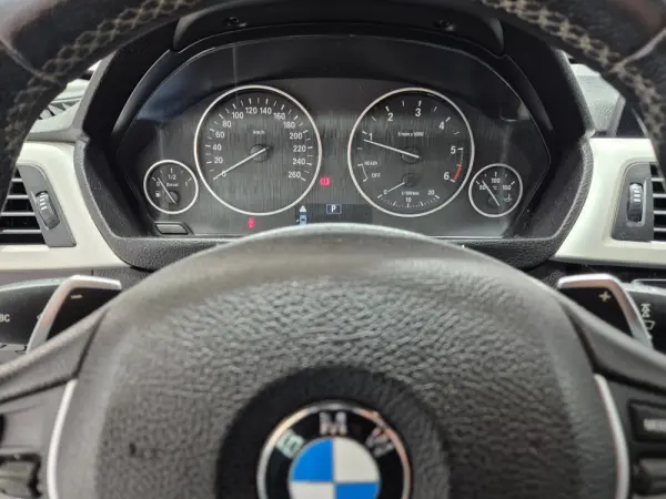 BMW 318 d Aut. 15