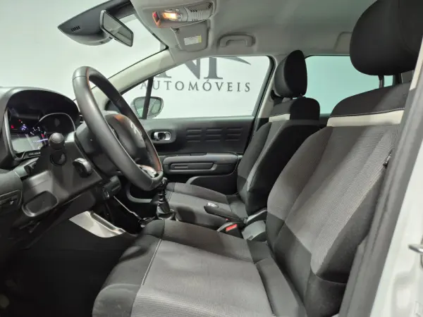 Citroen C3 Aircross 1.2 PureTech Shine 15
