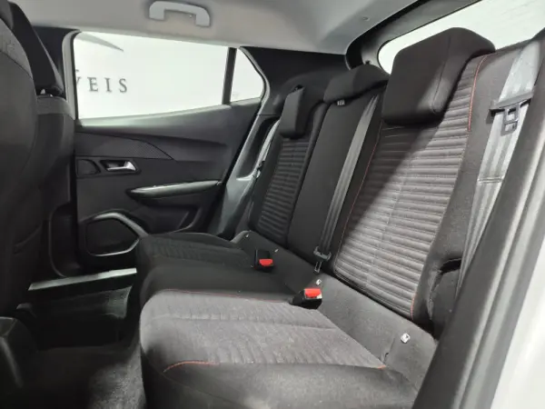 Peugeot 2008 1.5 BlueHDi Active 11