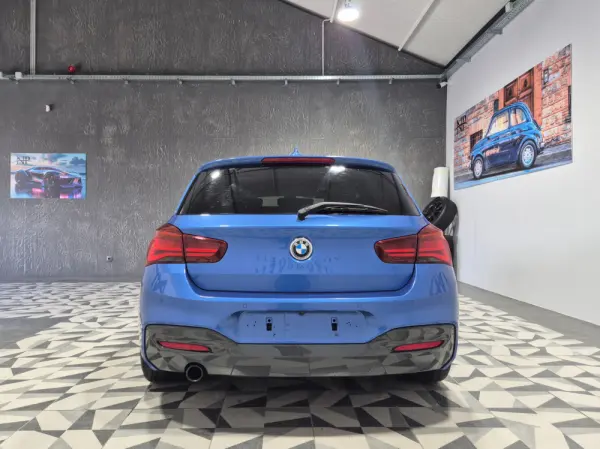BMW 116 i Pack M 4