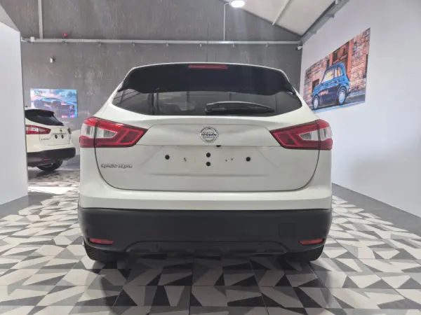 Nissan Qashqai 1.5 dCi Tekna Premium 3