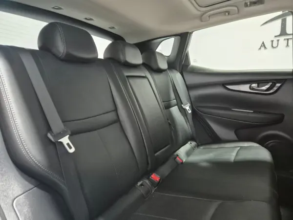 Nissan Qashqai 1.5 dCi Tekna Premium 8