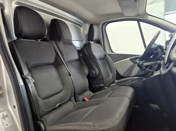 Renault Trafic 1.6 dCi L1H1 1.0T 6