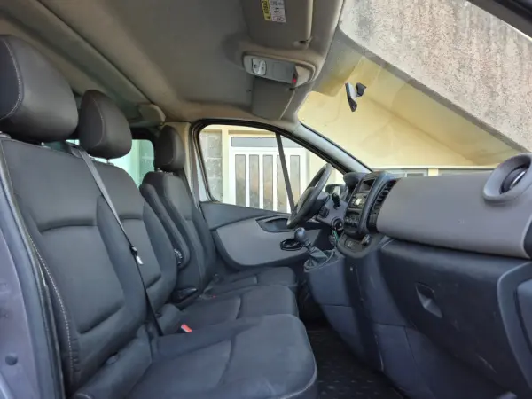 Renault Trafic 1.6 dCi L1H1 1.0T 11