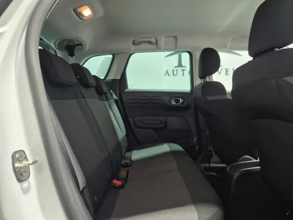 Citroen C3 Aircross 1.2 PureTech Shine 9
