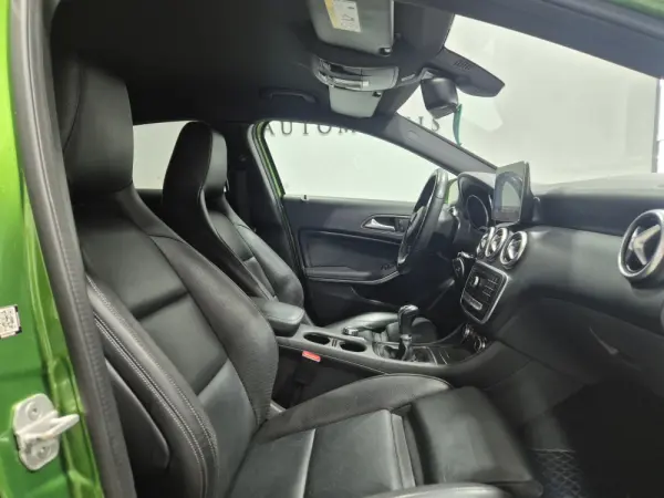 Mercedes-Benz A 180 d Style 9
