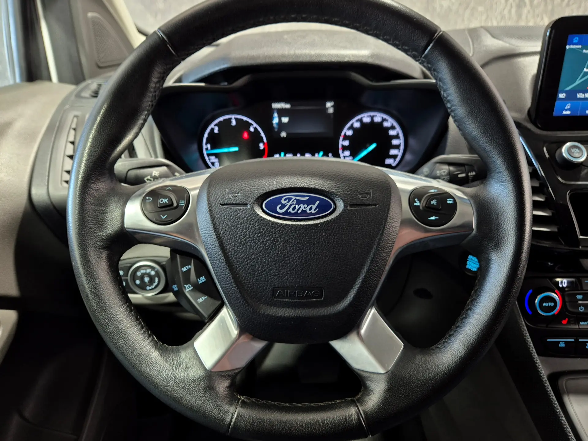 Ford Transit Connect Outro 21