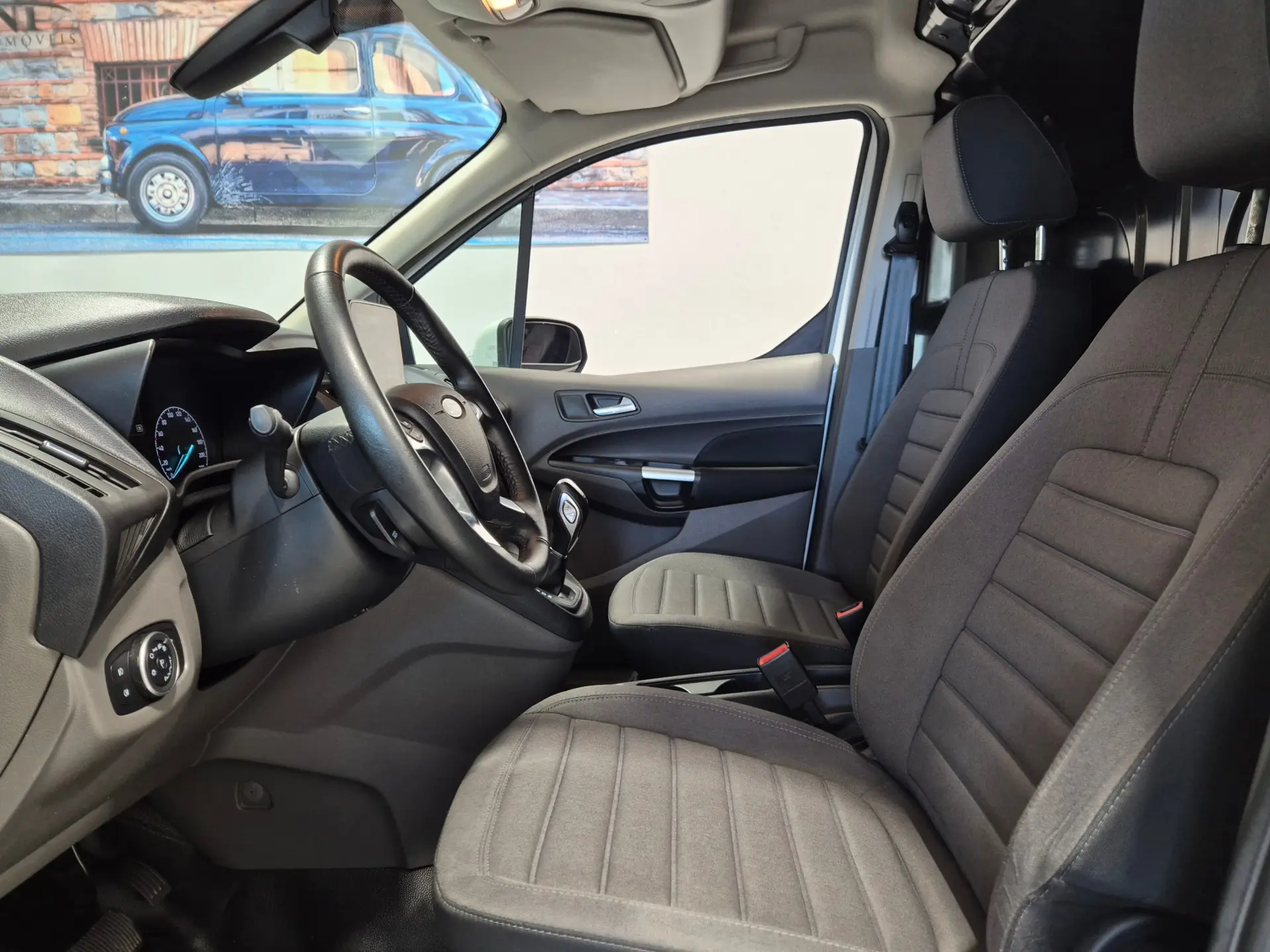 Ford Transit Connect Outro 17