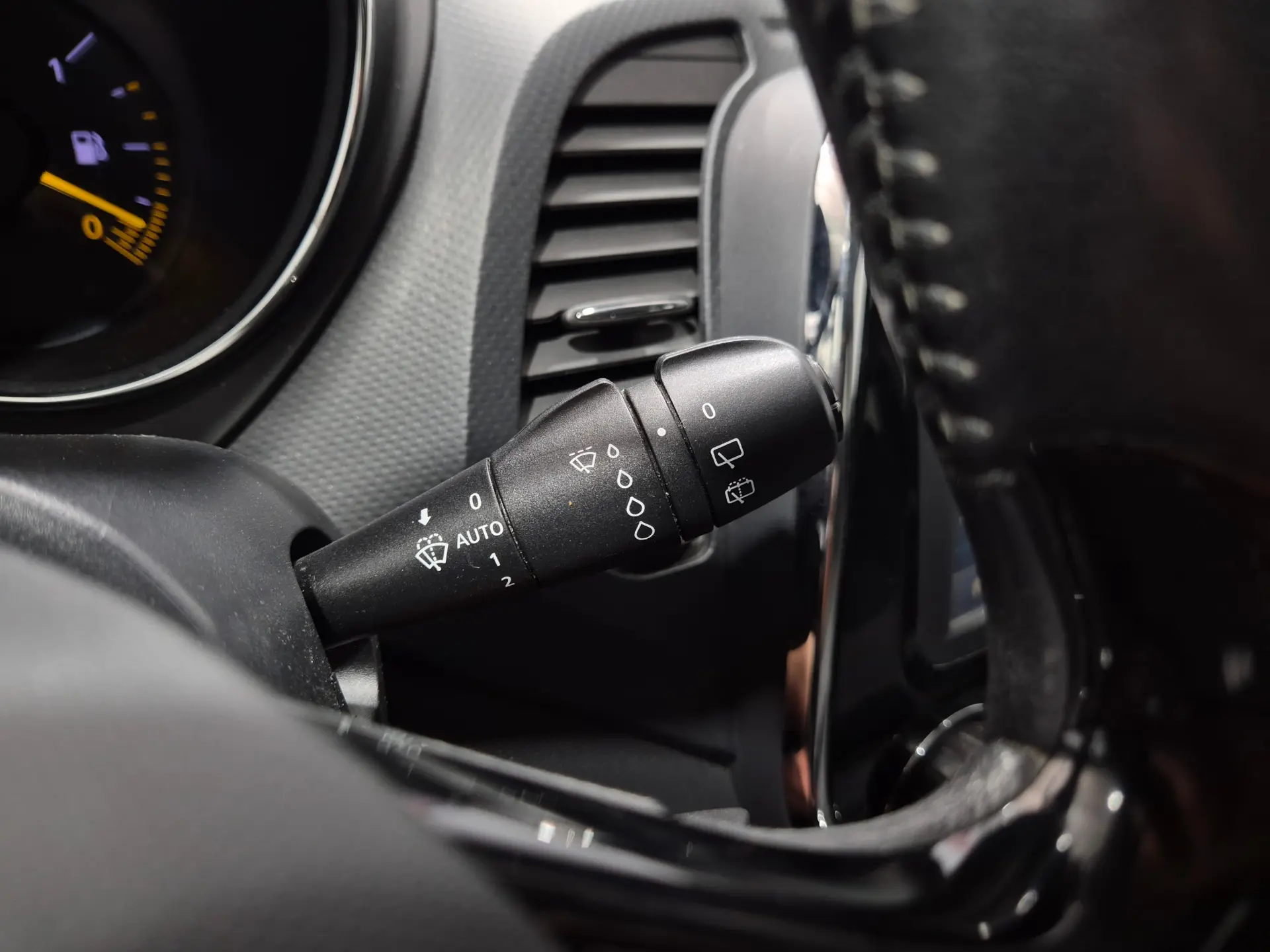 Renault Captur ENERGY TCe 120 EDC Intens 22