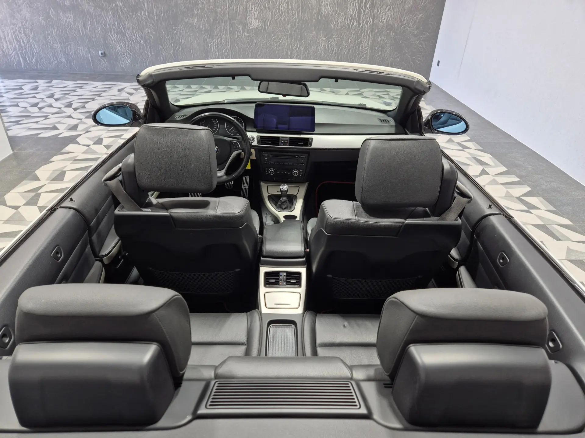 BMW 320 i Cabrio 15