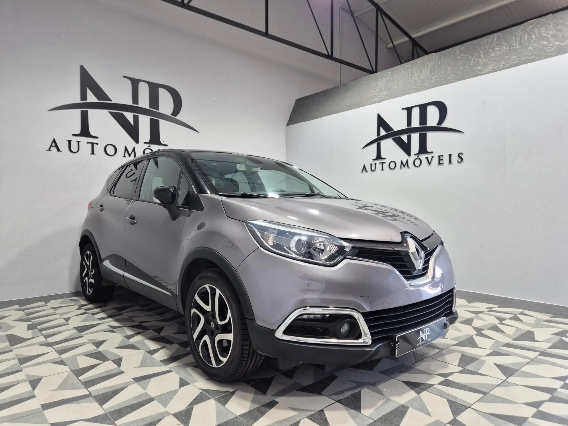 Renault Captur ENERGY TCe 120 EDC Intens 5