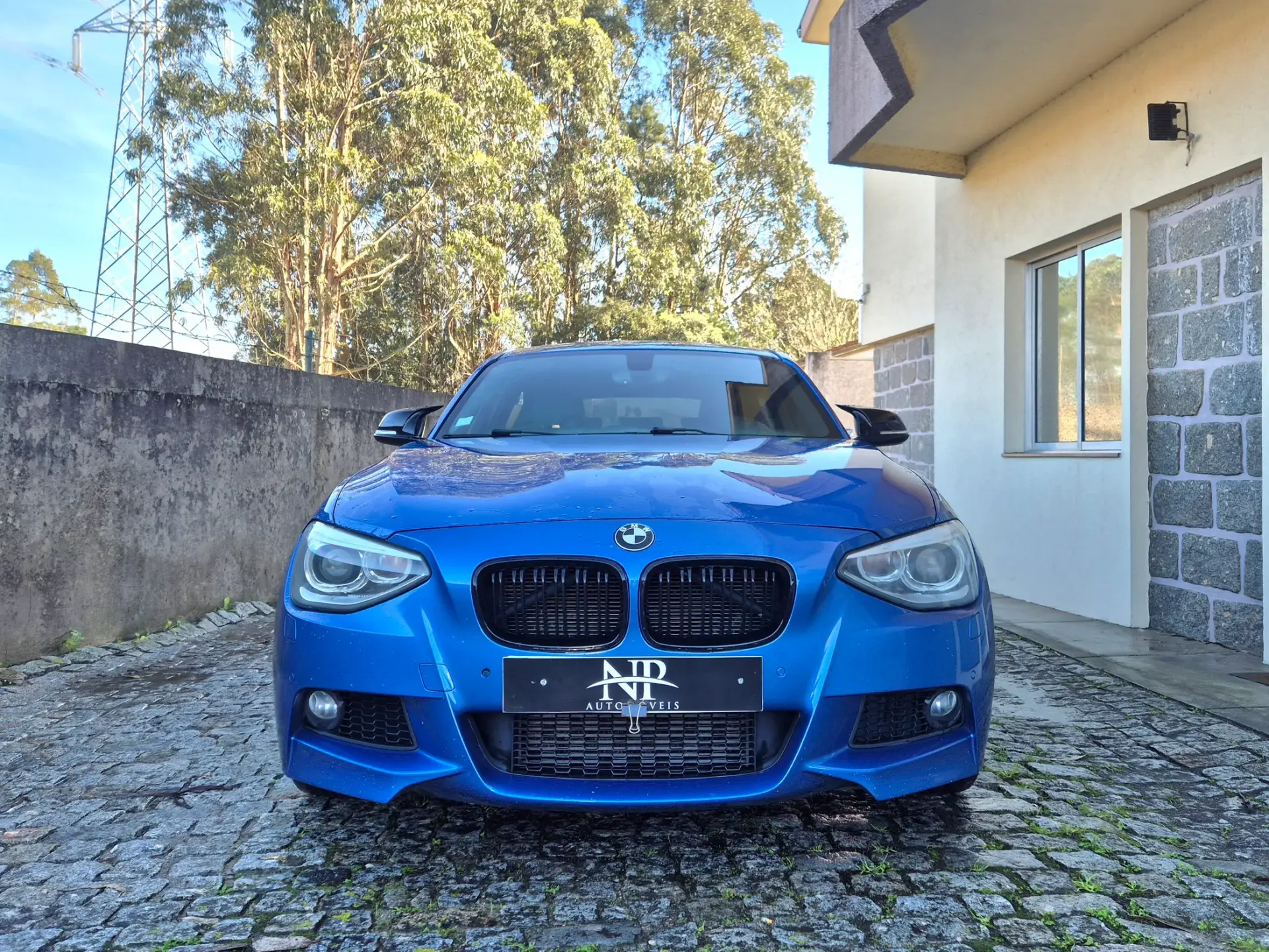 BMW 118 d Pack M 6