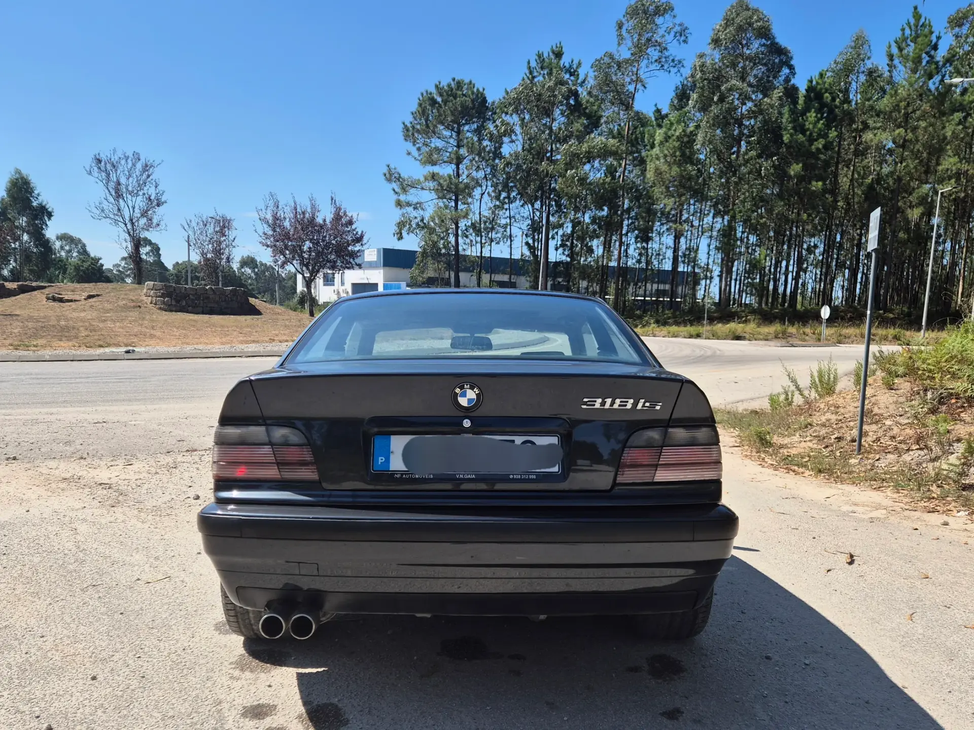 BMW 318 iS Coupé 3