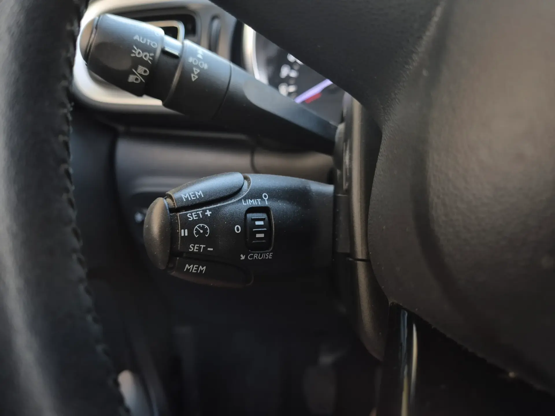 Citroen C3 1.2 PureTech Shine 24
