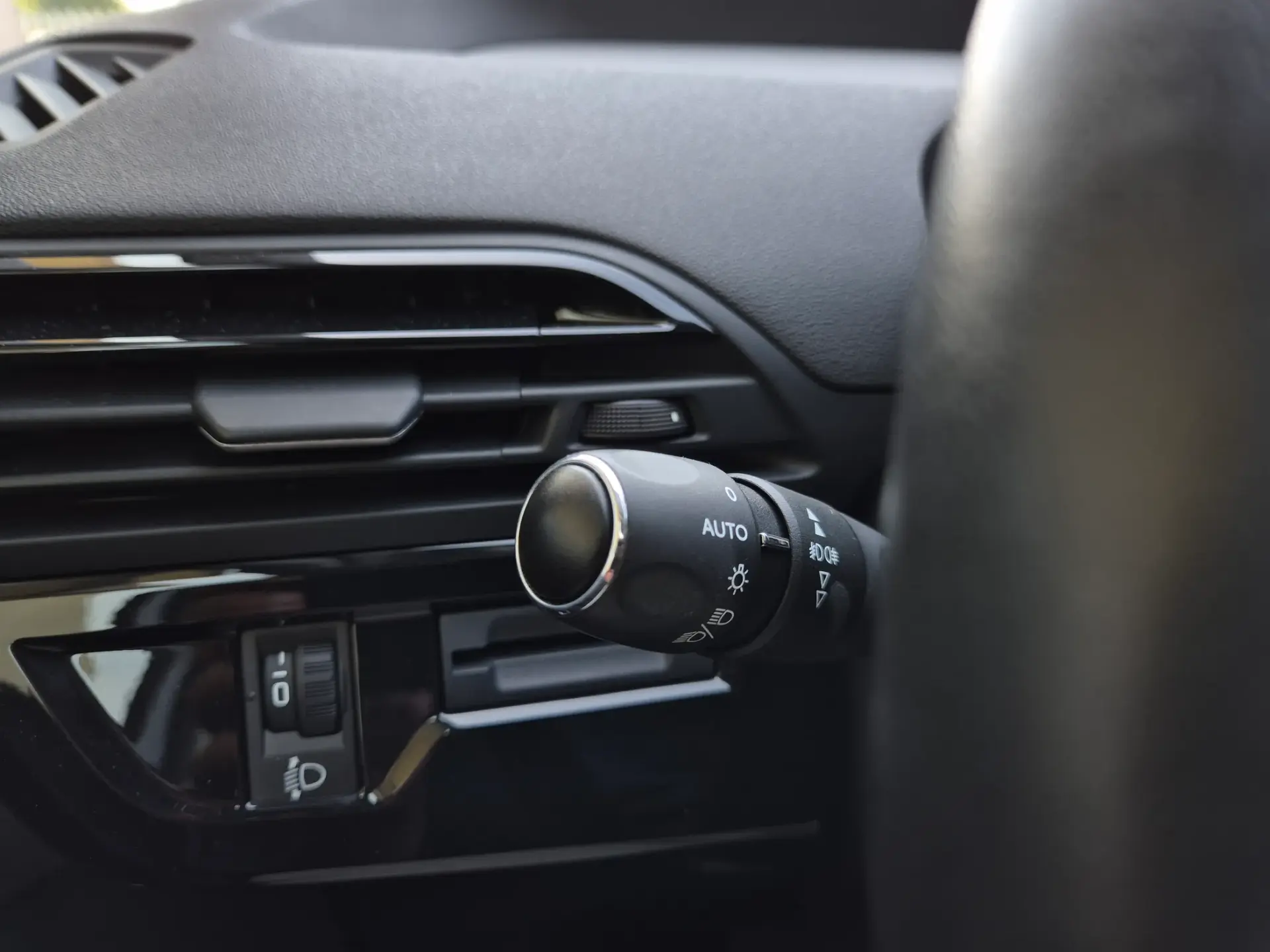 Citroen C4 Spacetourer BlueHDi 130 Stop&Start EAT8 FEEL 25