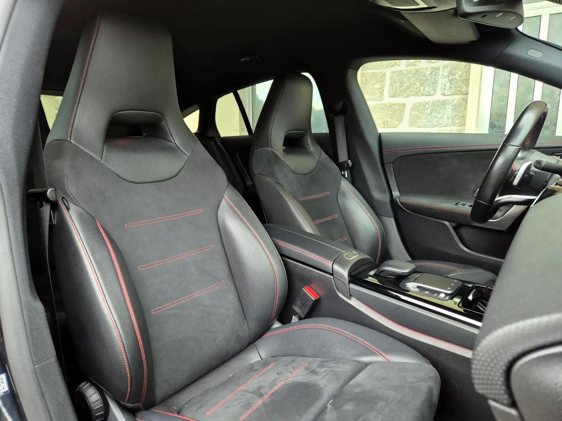 Mercedes-Benz CLA 250 e Shooting Brake AMG Line 13