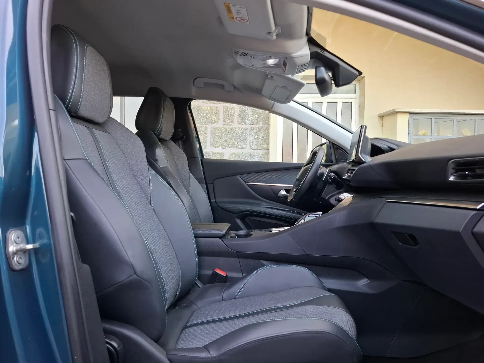Peugeot 3008 1.5 BlueHDi Allure EAT8 14