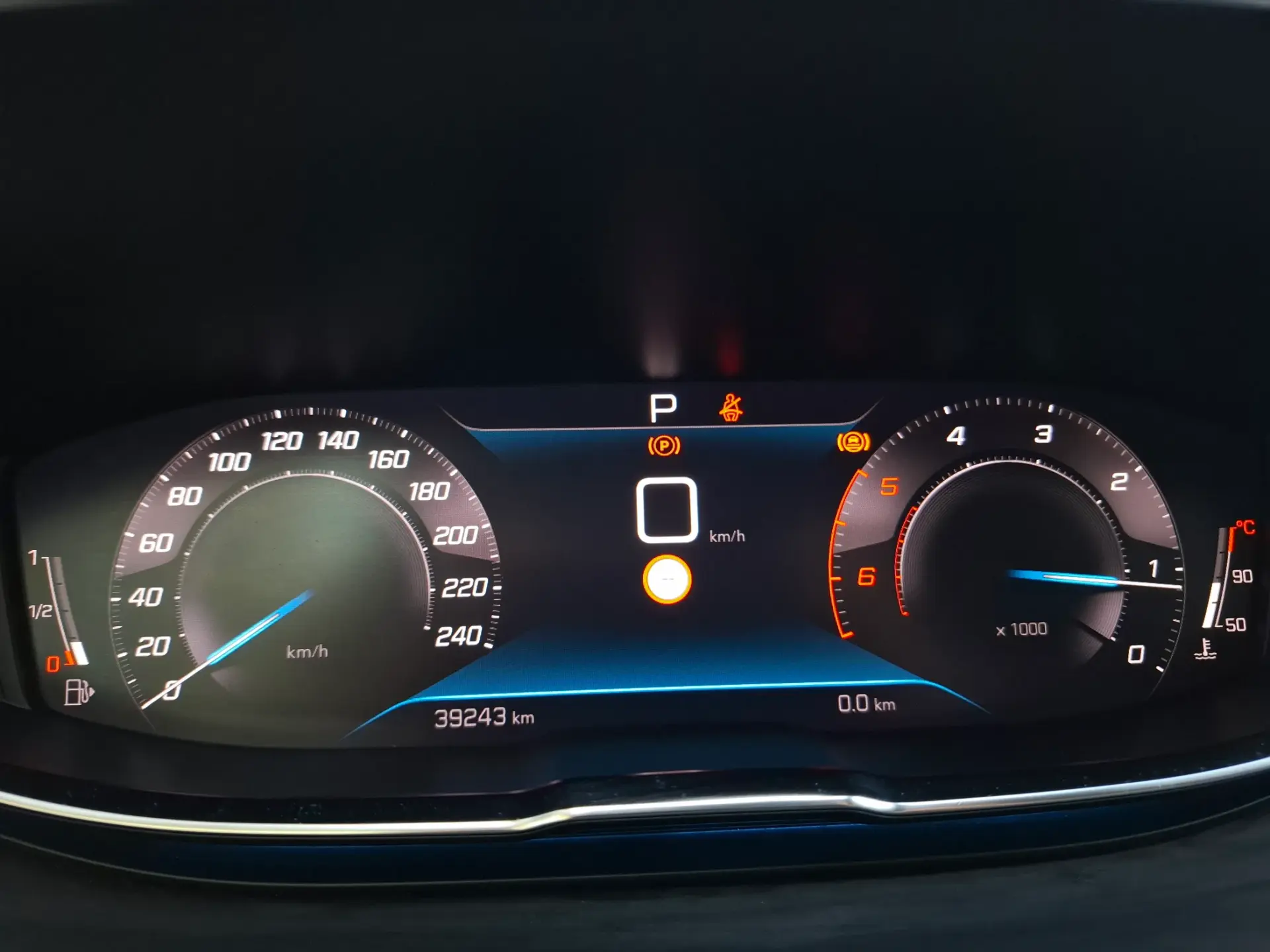 Peugeot 3008 1.5 BlueHDi Allure EAT8 25