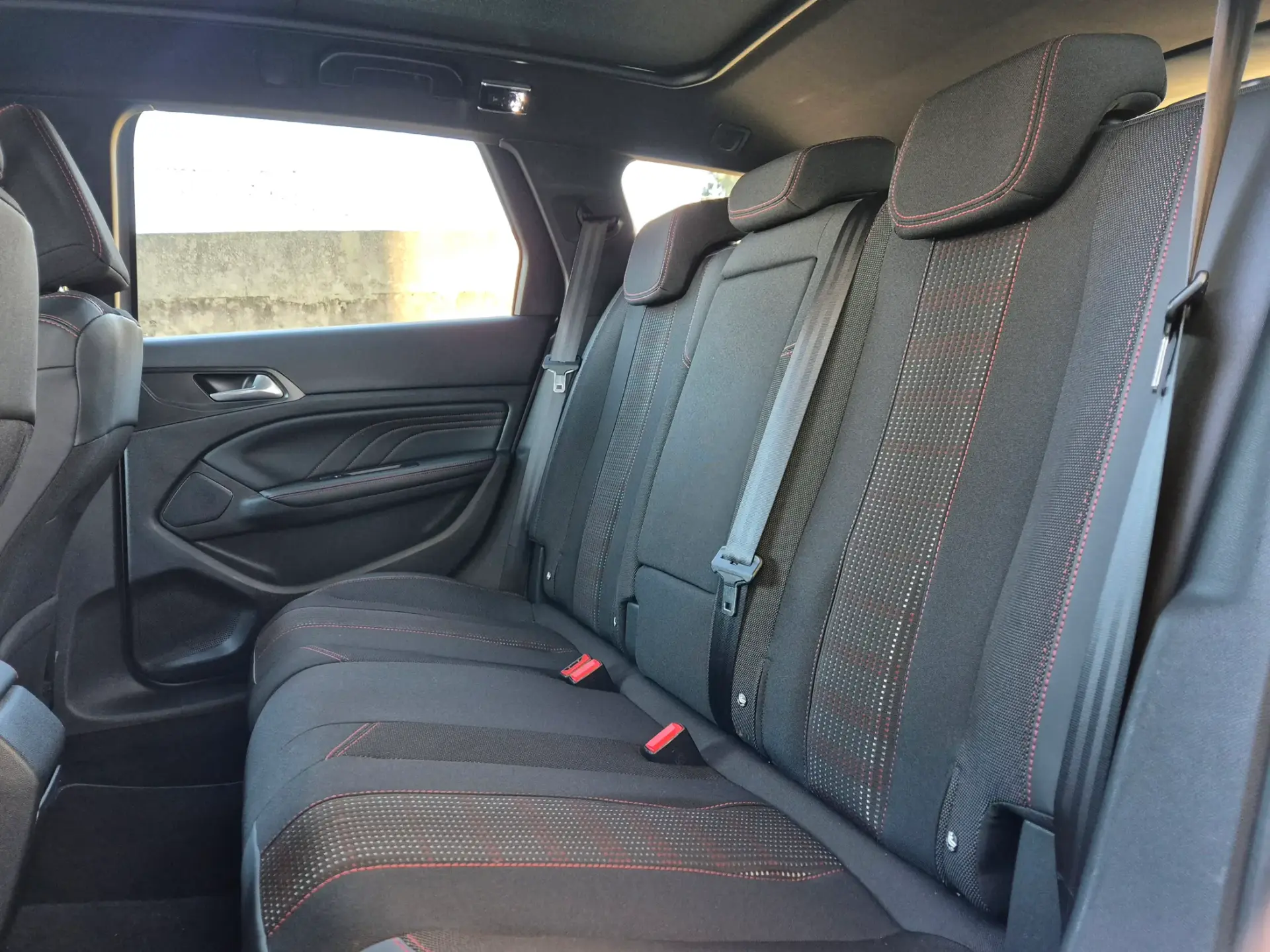Peugeot 308 SW 1.5 BlueHDi GT Line 18