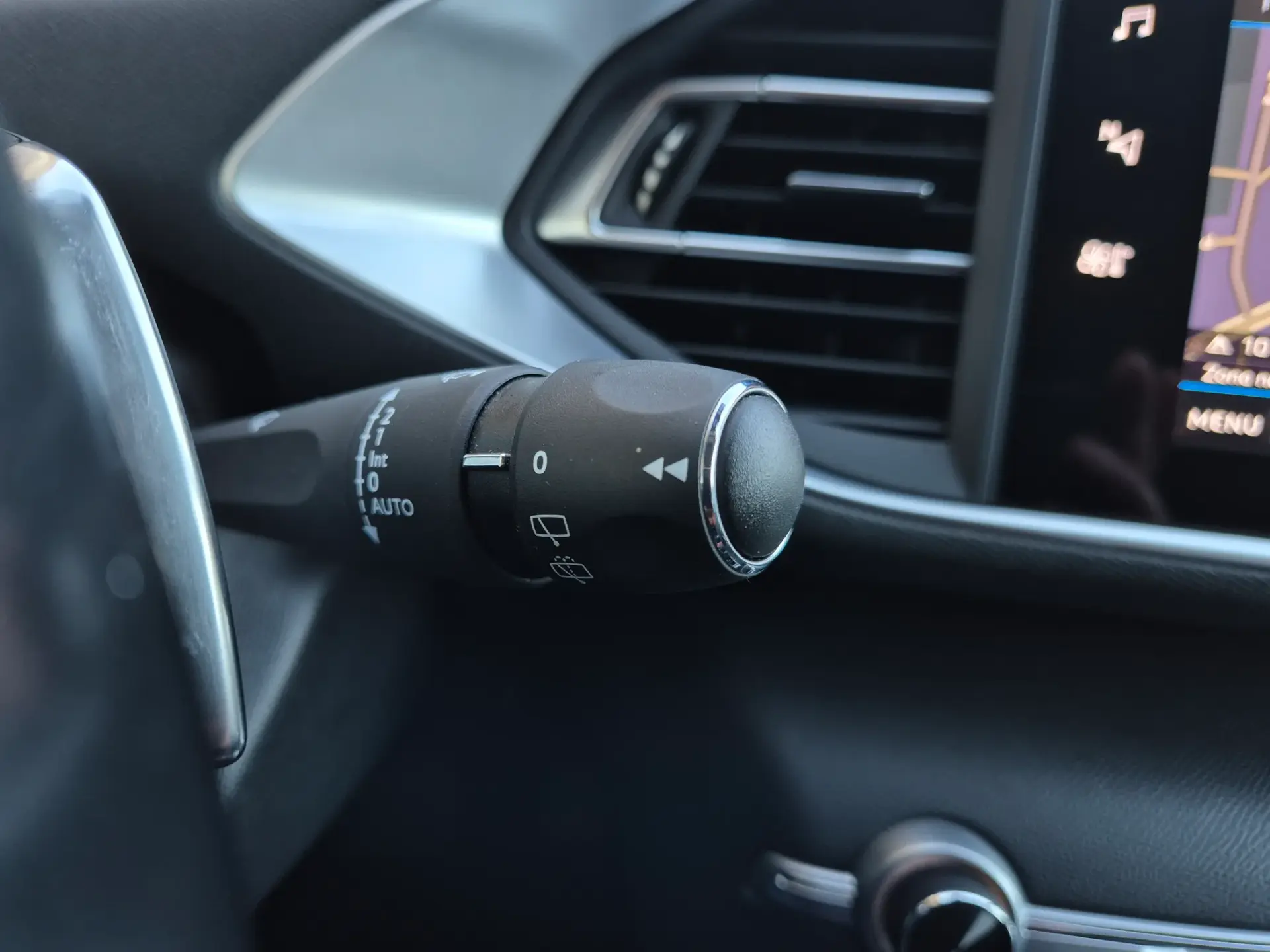 Peugeot 308 SW 1.5 BlueHDi Allure EAT8 24