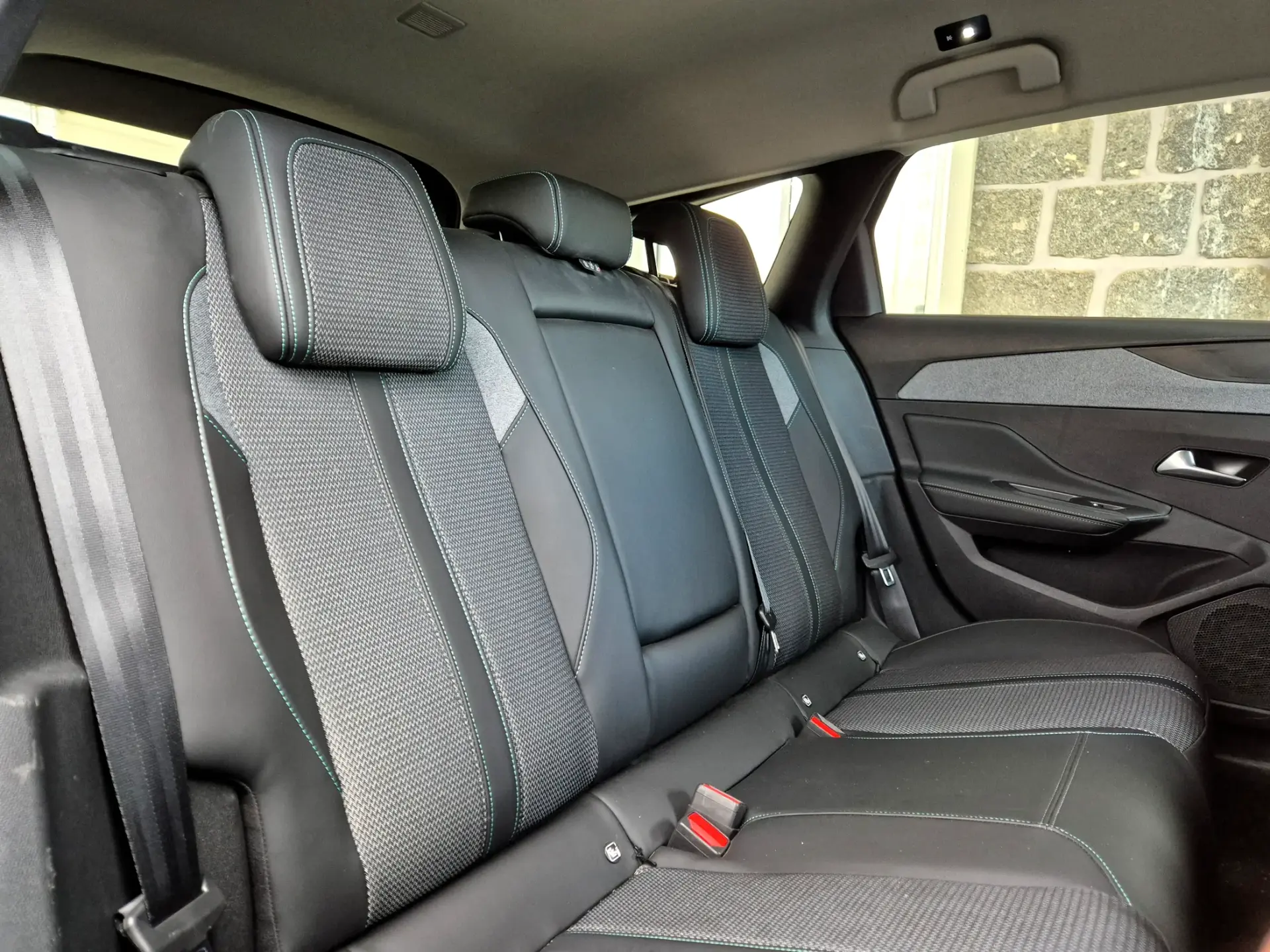 Peugeot 308 SW BlueHDi 130 EAT8 Allure 9