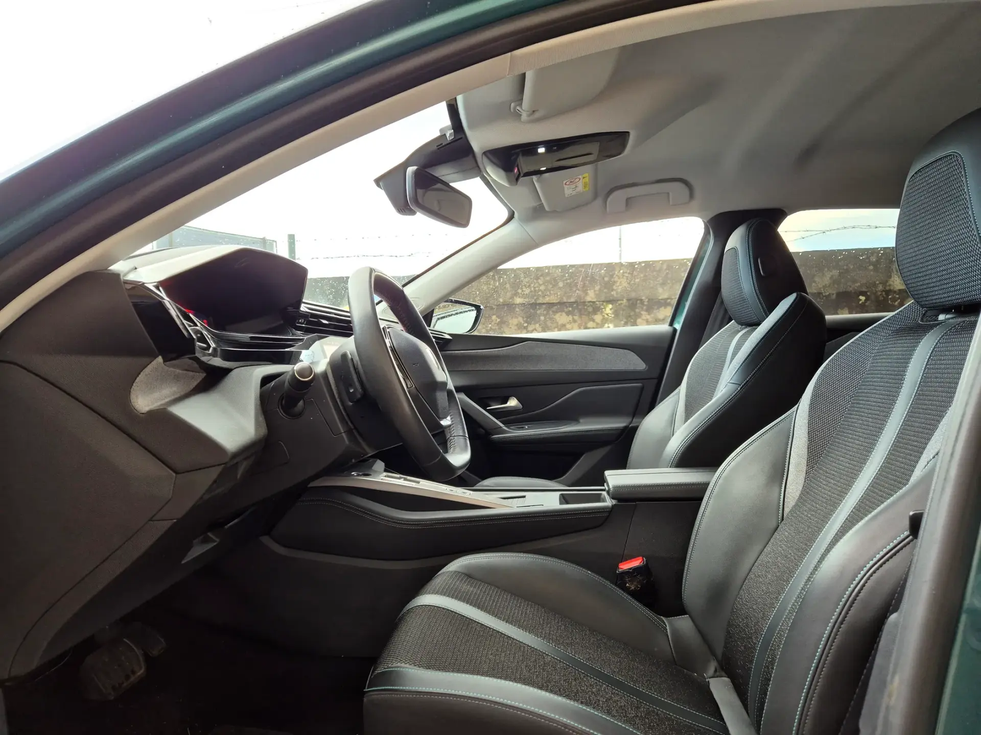 Peugeot 308 SW BlueHDi 130 EAT8 Allure 13