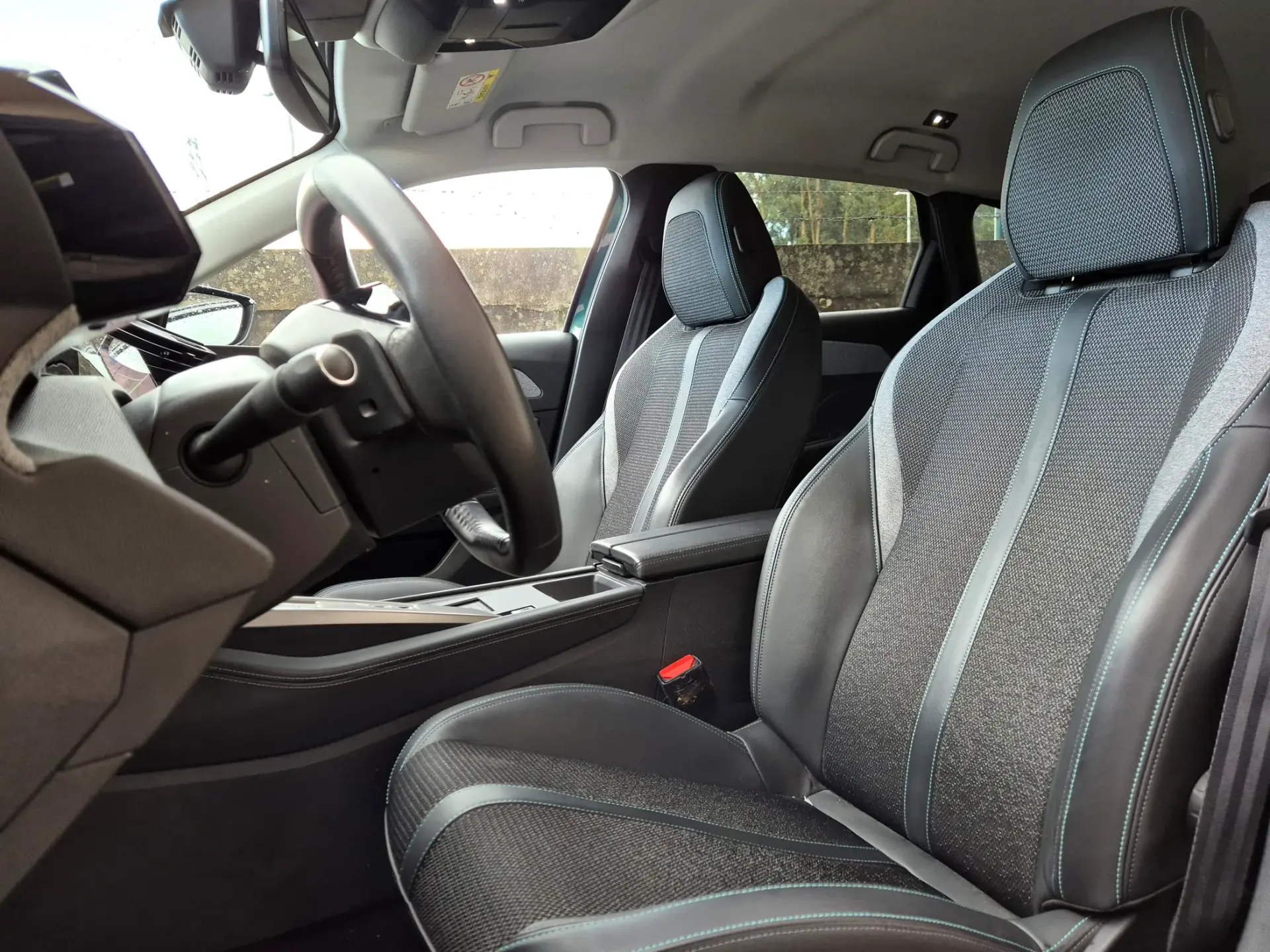Peugeot 308 SW BlueHDi 130 EAT8 Allure 14