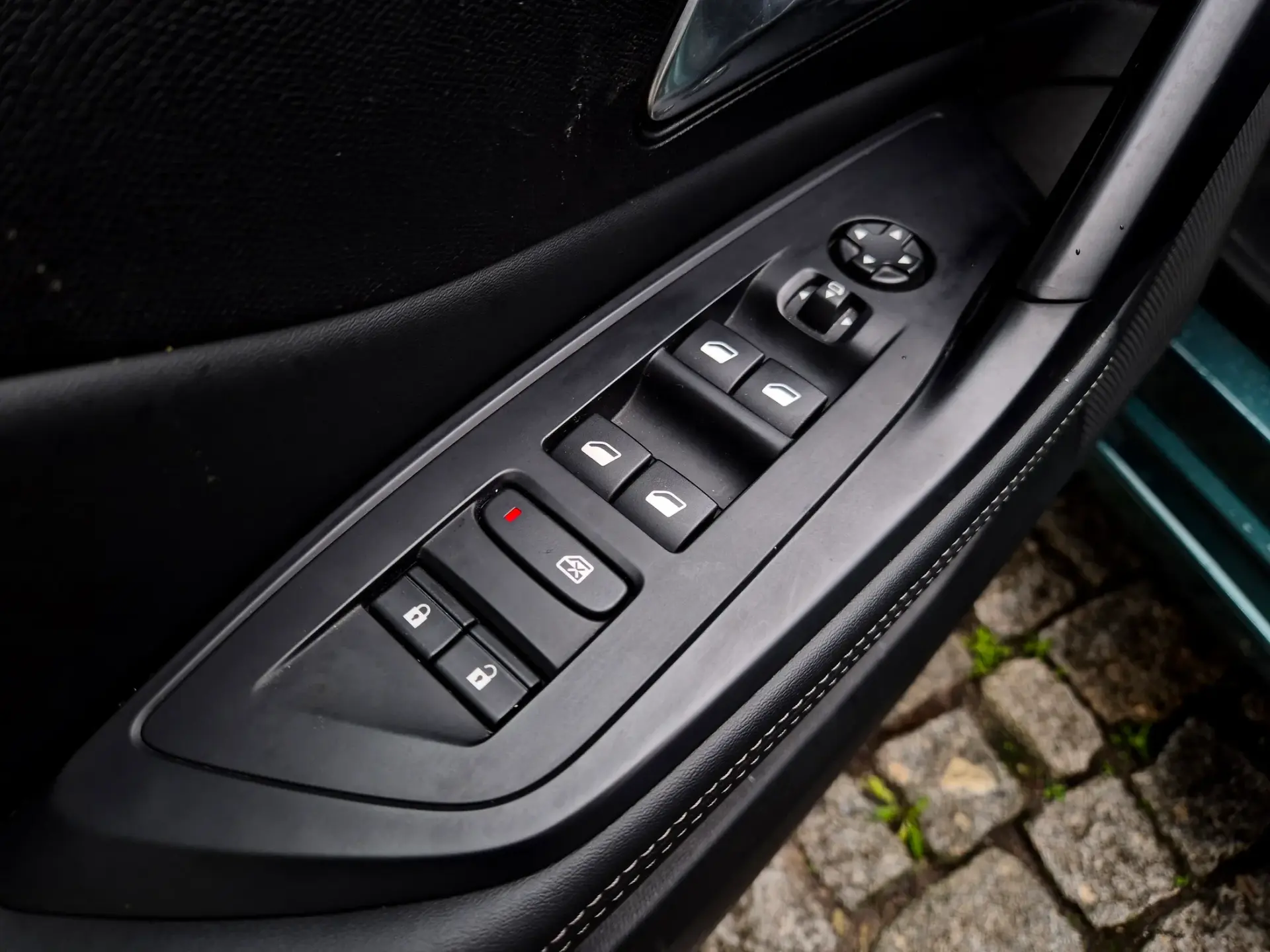 Peugeot 308 SW BlueHDi 130 EAT8 Allure 29