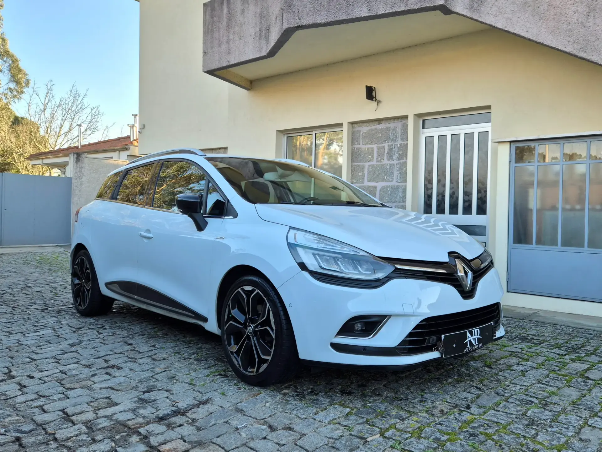 Renault Clio Sport Tourer (Energy) dCi 90 EDC Bose Edition 5