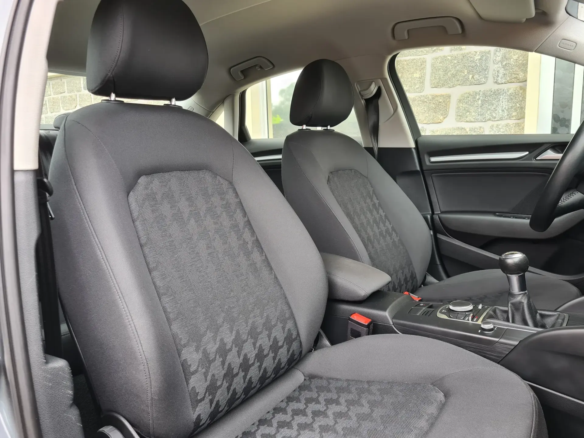 Audi A3 Limousine 1.6 TDI S-line 12