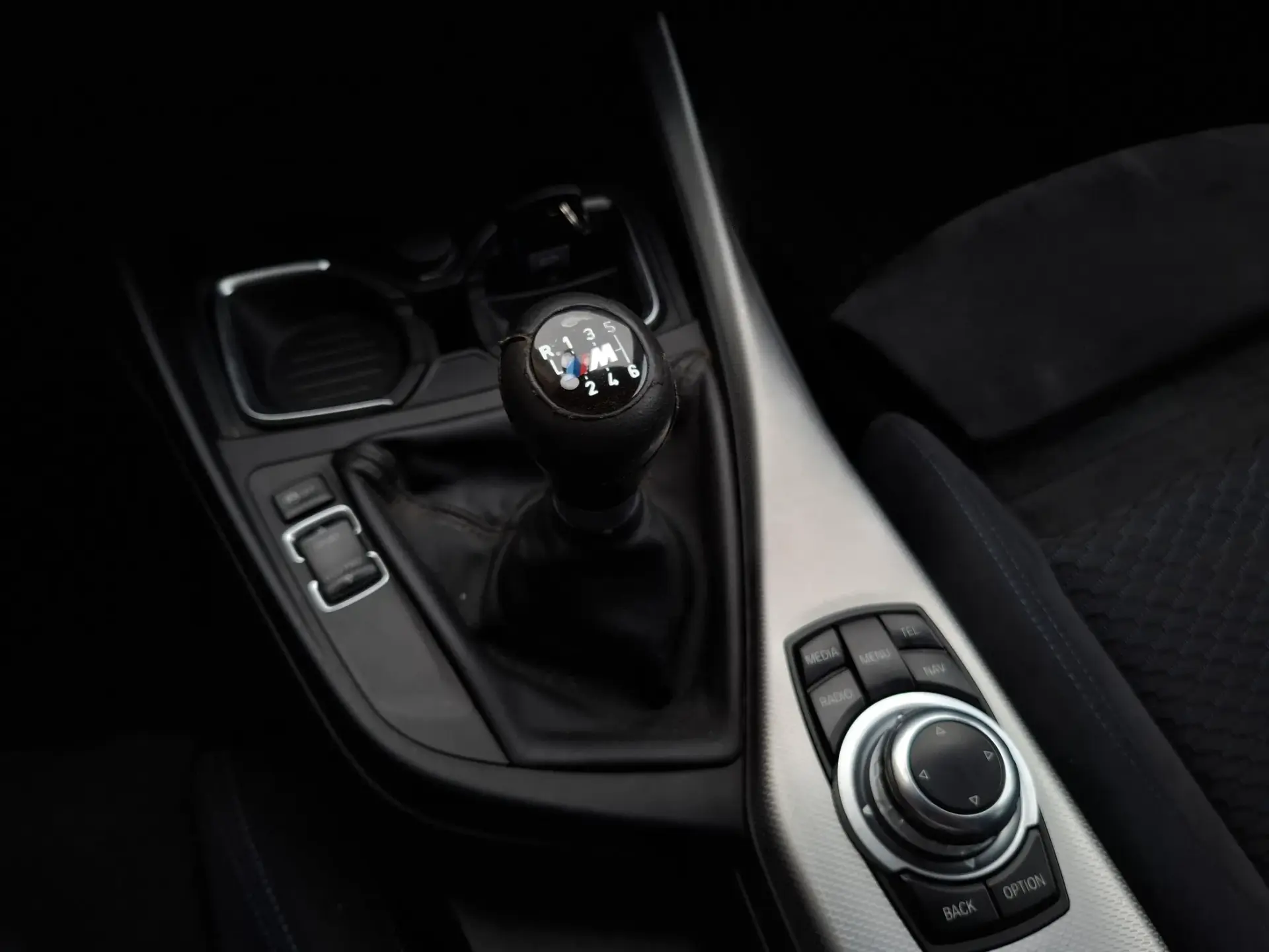 BMW 118 d Pack M 28