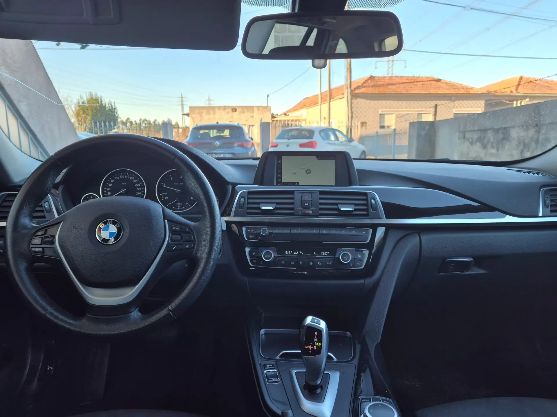 BMW 320 d Touring Aut. 15