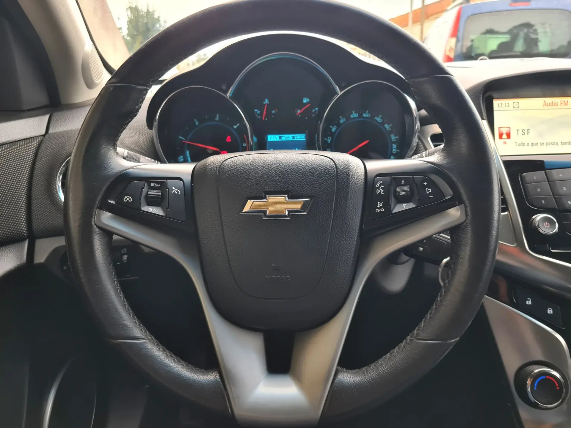 Chevrolet Cruze SW 1.7 VCDi LTZ 19
