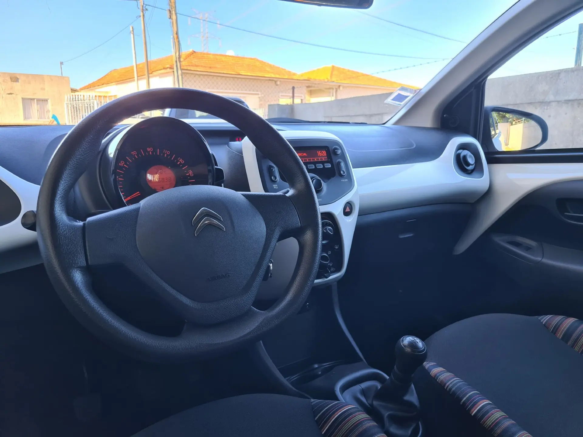 Citroen C1 1.0 VTi Feel 11