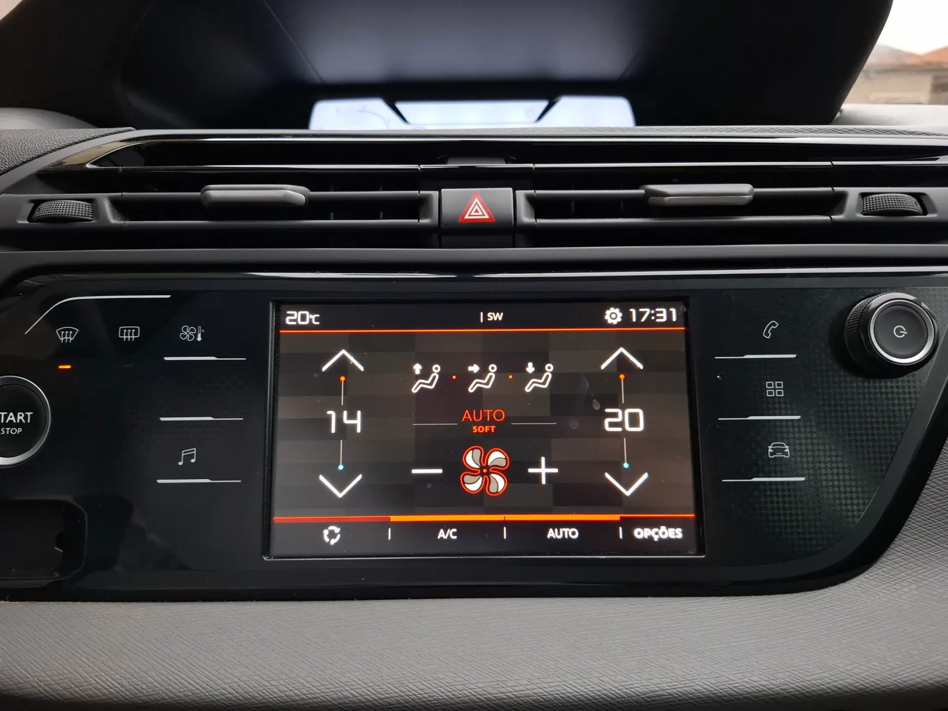 Citroen C4 Spacetourer BlueHDi 130 Stop&Start EAT8 FEEL 26