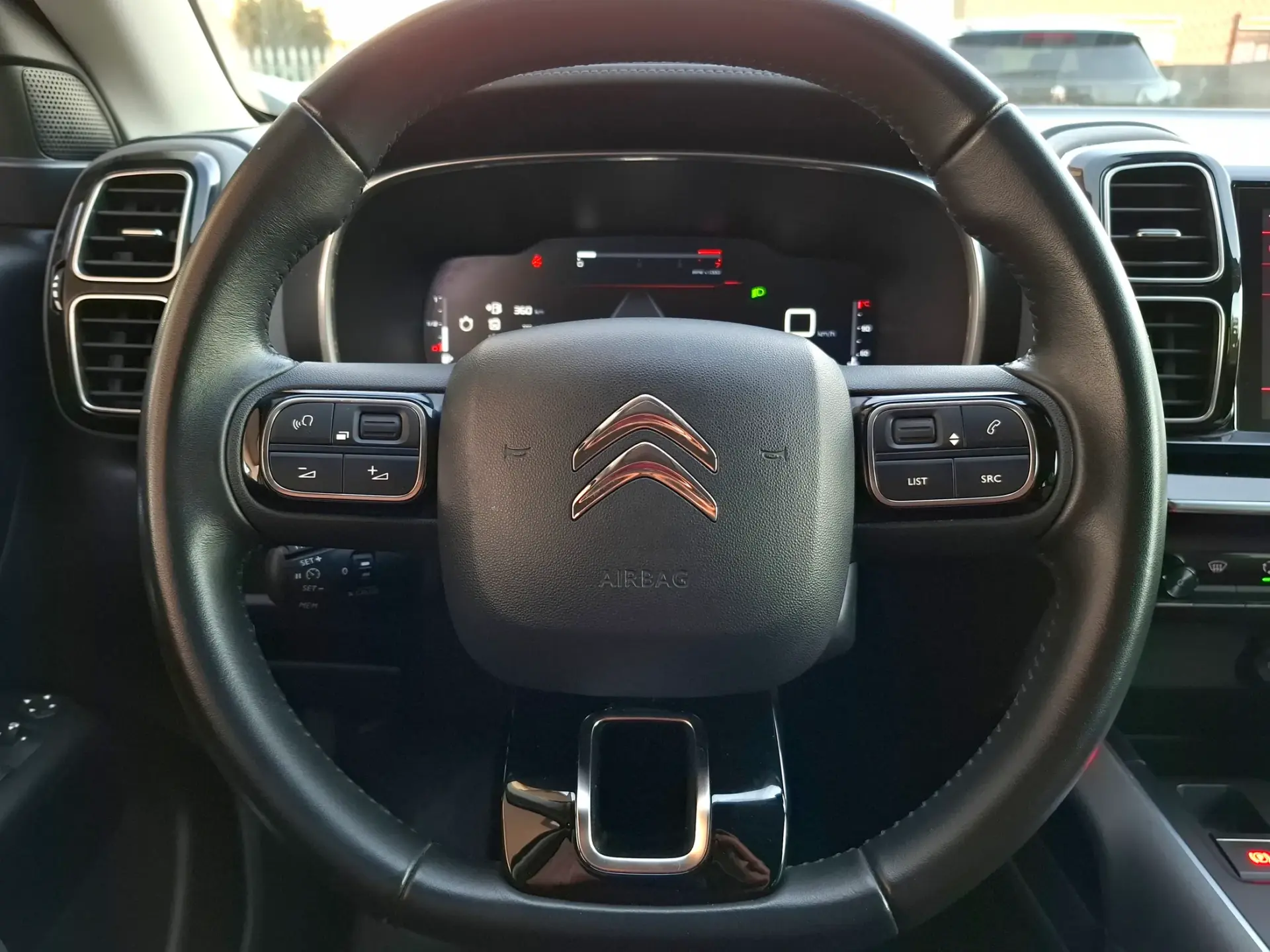Citroen C5 Aircross 1.5 BlueHDi Shine 18