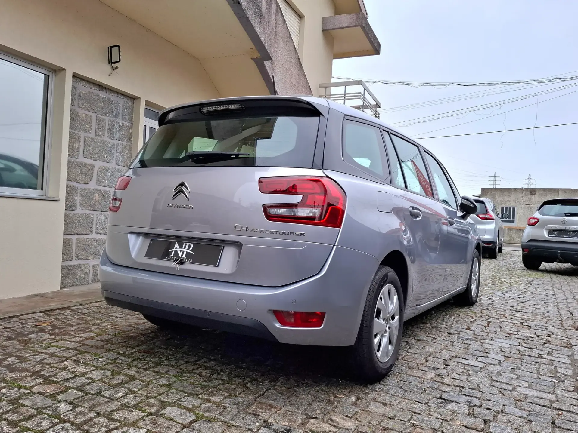 Citroen Grand C4 Spacetourer 1.5 BlueHDi Feel EAT8 4