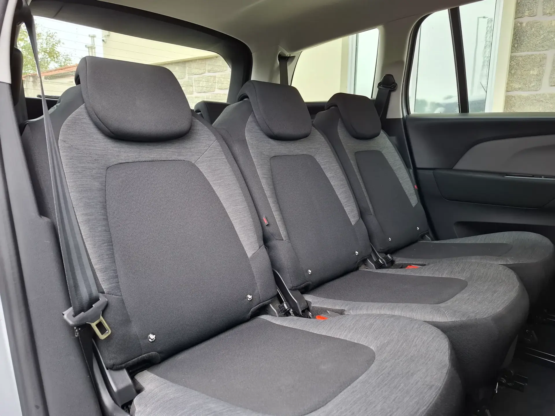 Citroen Grand C4 Spacetourer 1.5 BlueHDi Feel EAT8 12