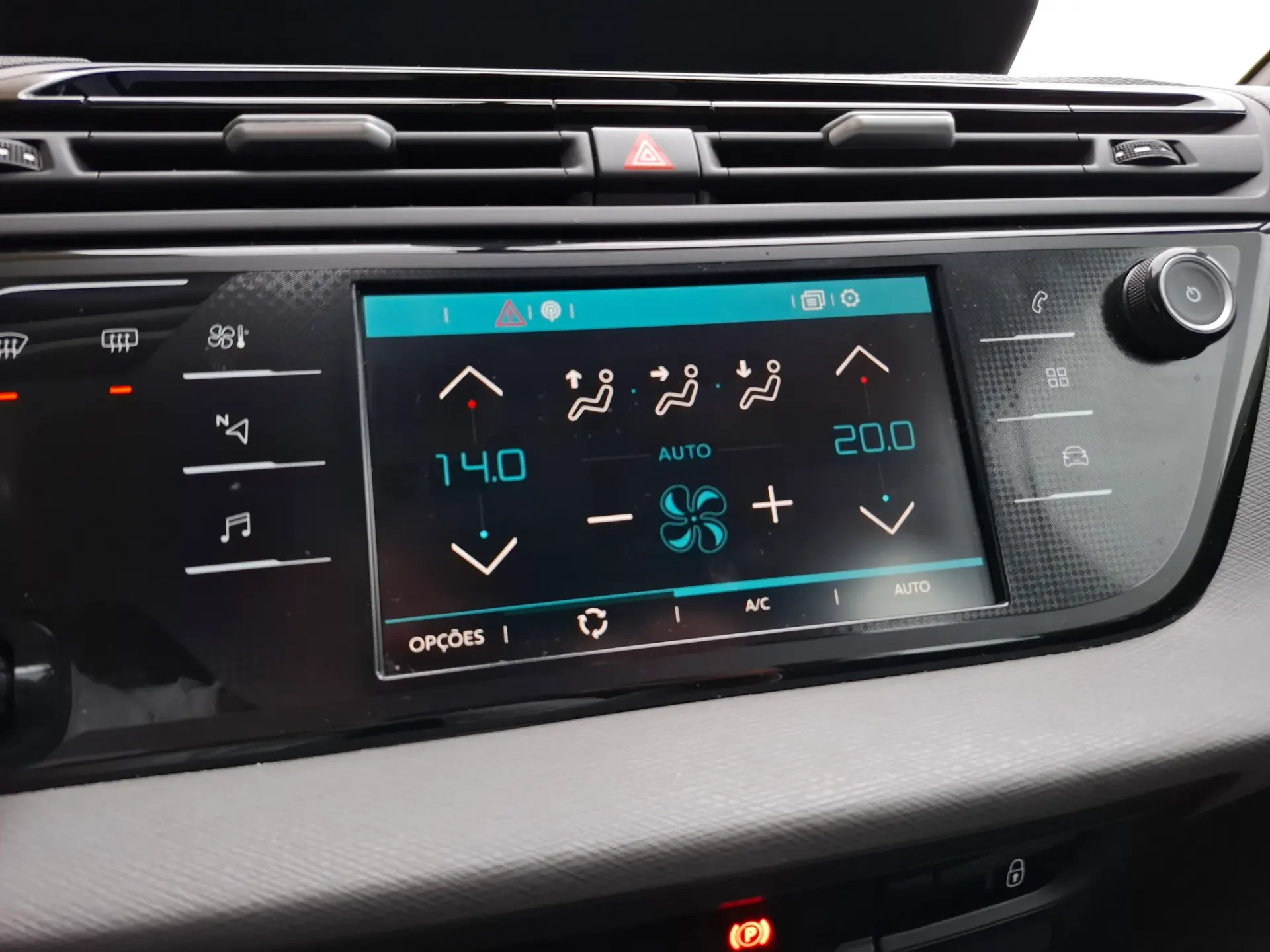 Citroen Grand C4 Spacetourer 1.5 BlueHDi Feel EAT8 32