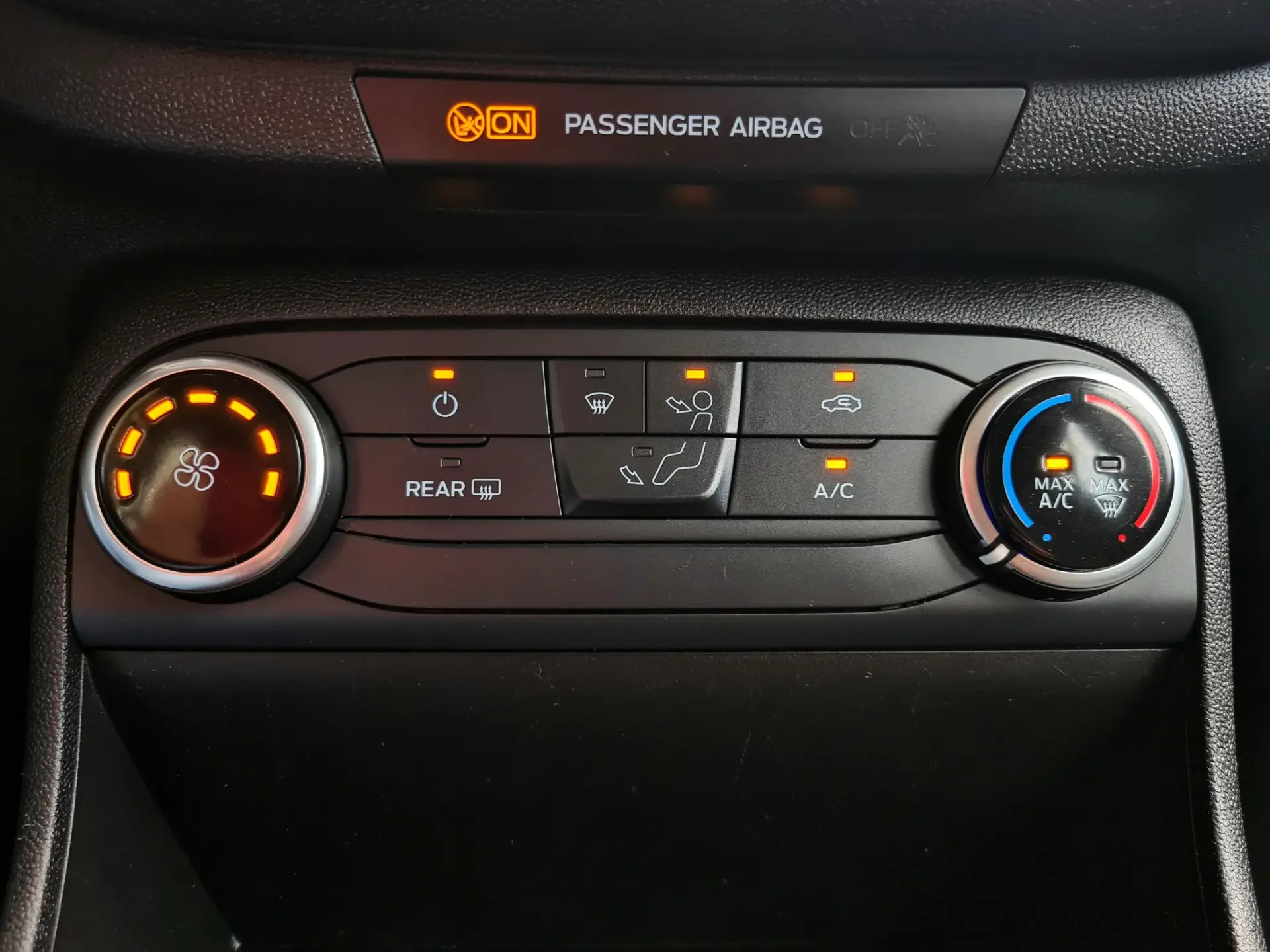 Ford Fiesta 1.1 S&S COOL&CONNECT 22