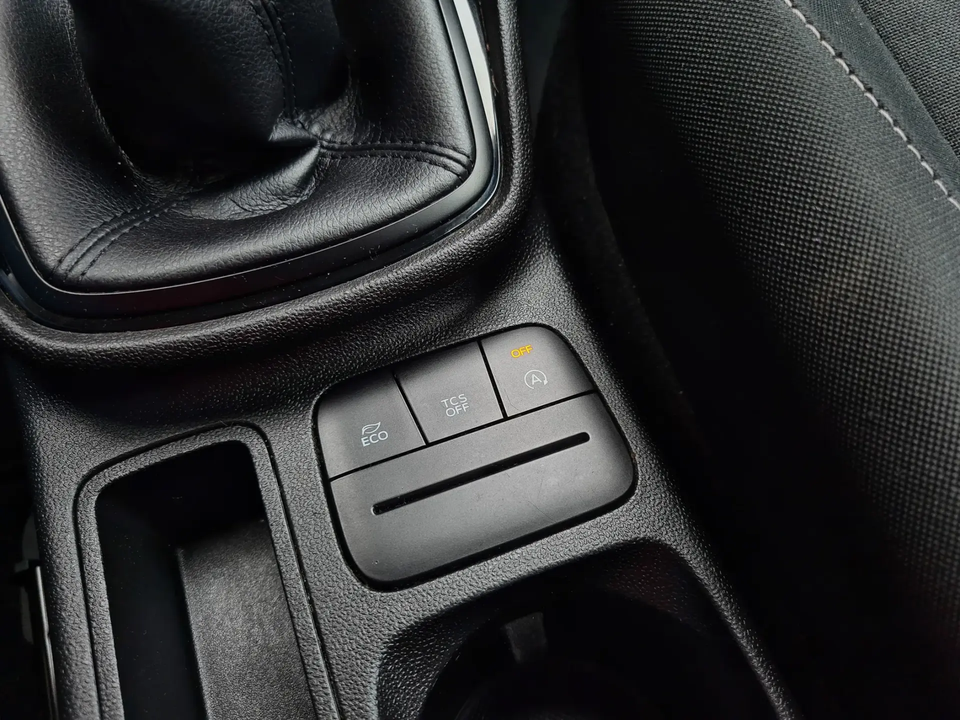 Ford Fiesta 1.1 S&S COOL&CONNECT 27